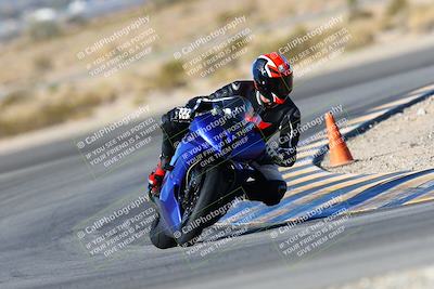 media/Jan-09-2022-SoCal Trackdays (Sun) [[2b1fec8404]]/Turn 11 (935am)/